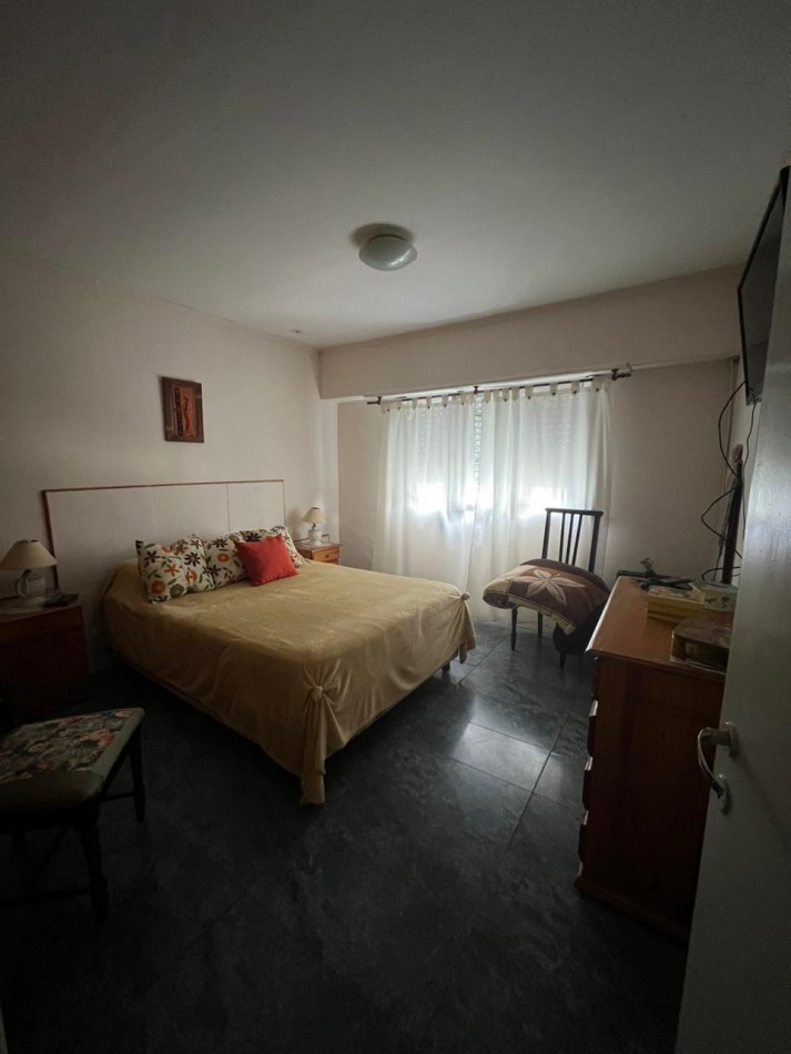 VENTA DE CASA 3 AMBIENTE CON DEPARTAMENTOS