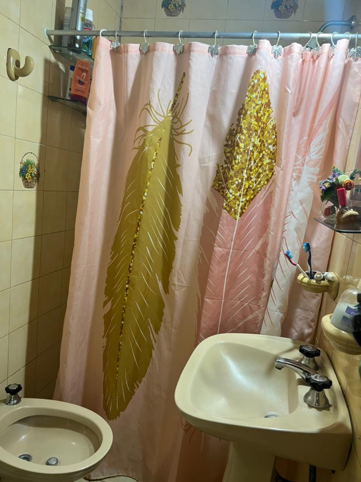 VENTA DE CASA 3 AMBIENTE CON DEPARTAMENTOS