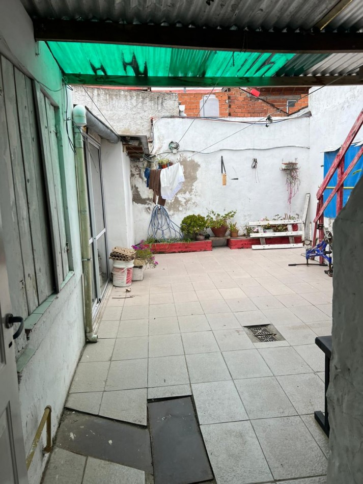 VENTA DE CASA 3 AMBIENTE CON DEPARTAMENTOS