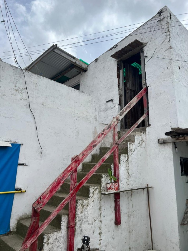 VENTA DE CASA 3 AMBIENTE CON DEPARTAMENTOS