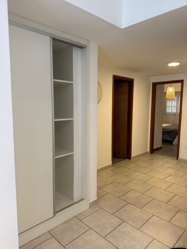HERMOSO DOS AMBIENTES AMPLIOS CON BALCON SALIENTE