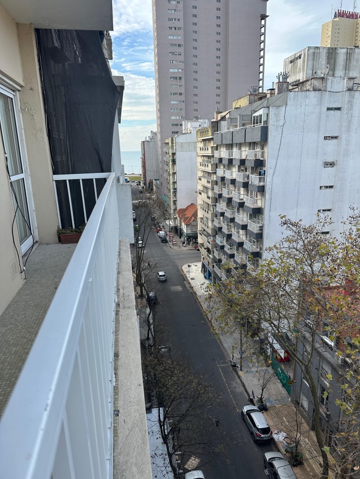 DTO EN ALQUILER CON BALCON A LA CALLE