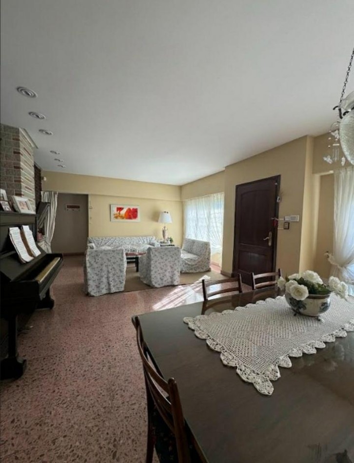 CHALET CUATRO AMBIENTES