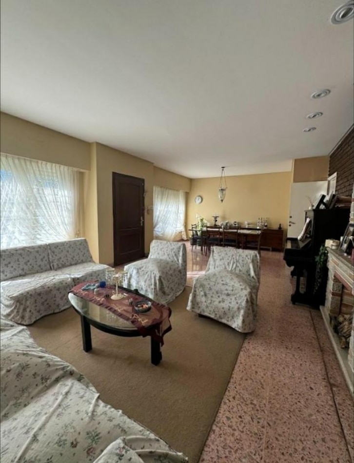 CHALET CUATRO AMBIENTES