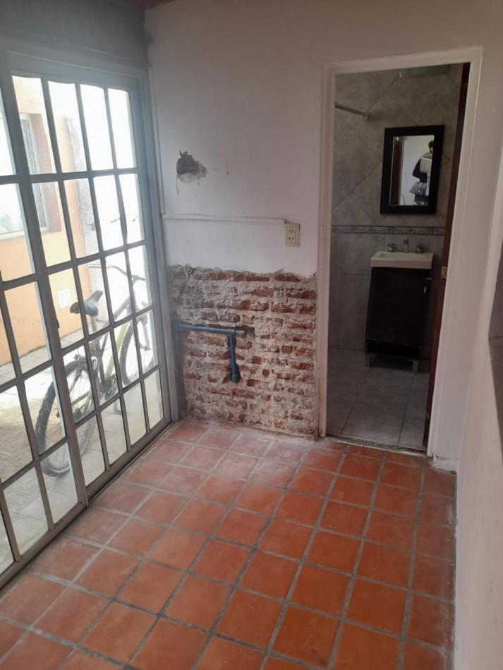 CASA A RECICLAR E1 ZONA EQUIPAMIENTO 