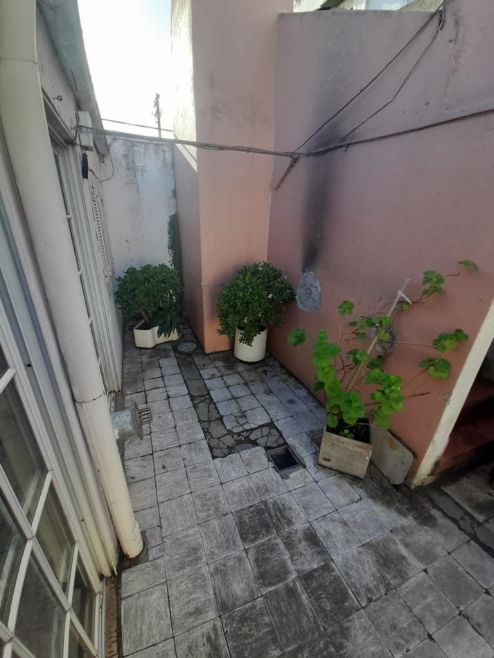 CASA A RECICLAR E1 ZONA EQUIPAMIENTO 