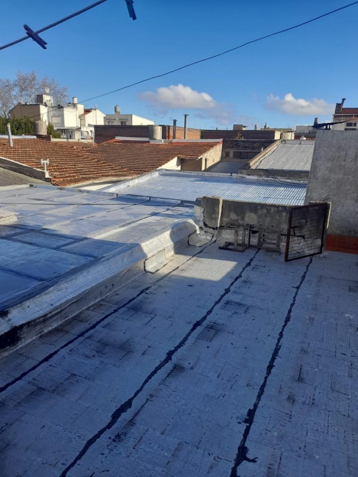 CASA A RECICLAR E1 ZONA EQUIPAMIENTO 