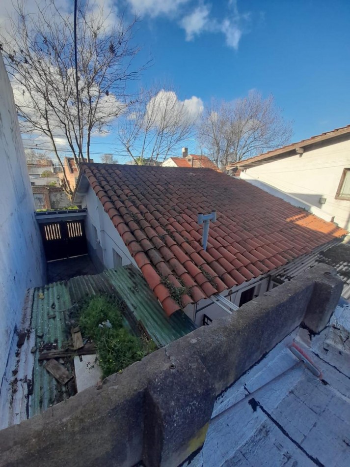 CASA A RECICLAR E1 ZONA EQUIPAMIENTO 