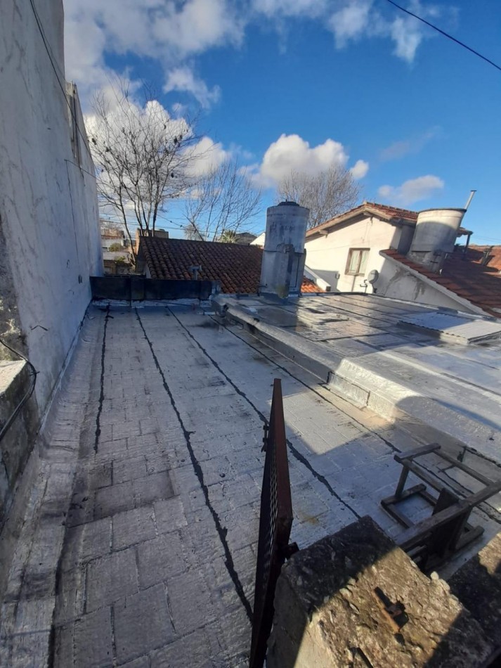 CASA A RECICLAR E1 ZONA EQUIPAMIENTO 