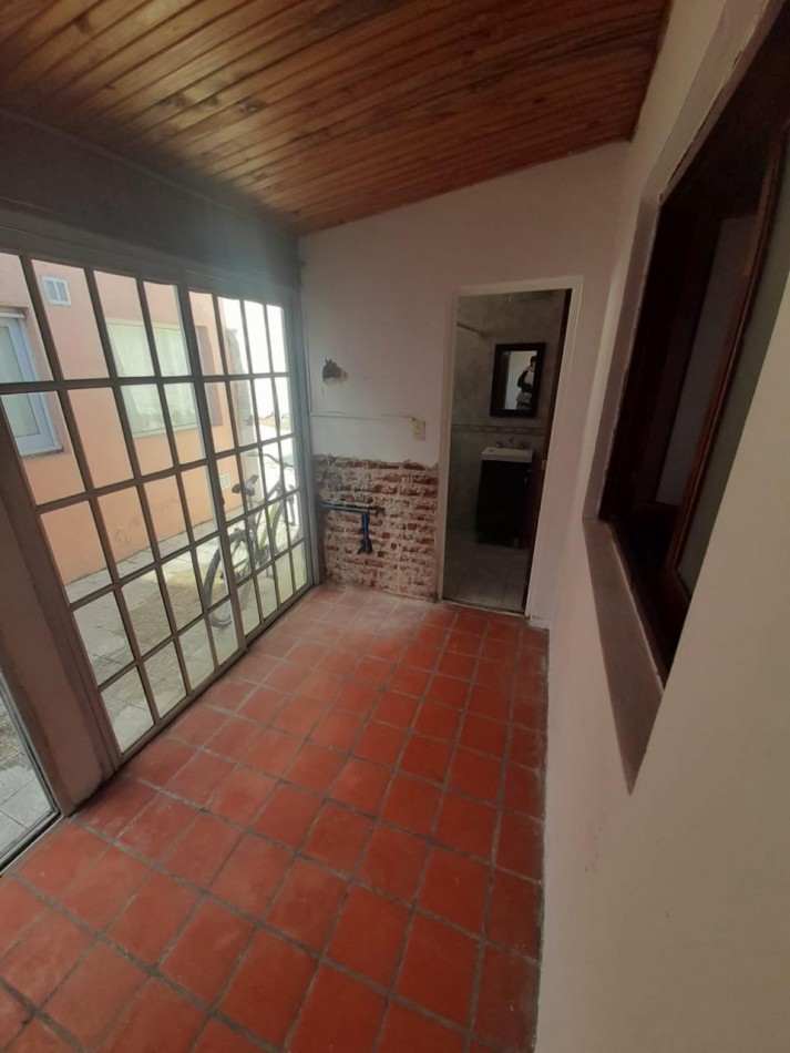 CASA A RECICLAR E1 ZONA EQUIPAMIENTO 