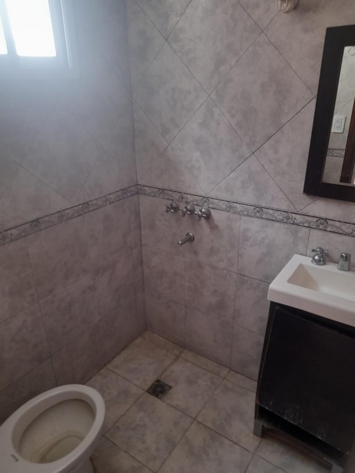 CASA A RECICLAR E1 ZONA EQUIPAMIENTO 