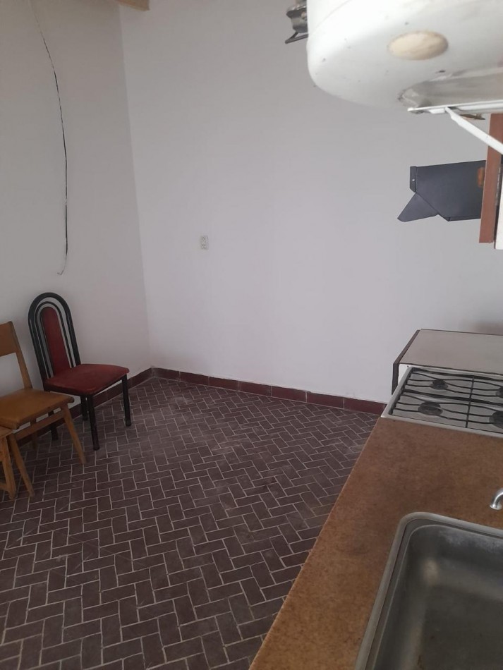 CASA A RECICLAR E1 ZONA EQUIPAMIENTO 