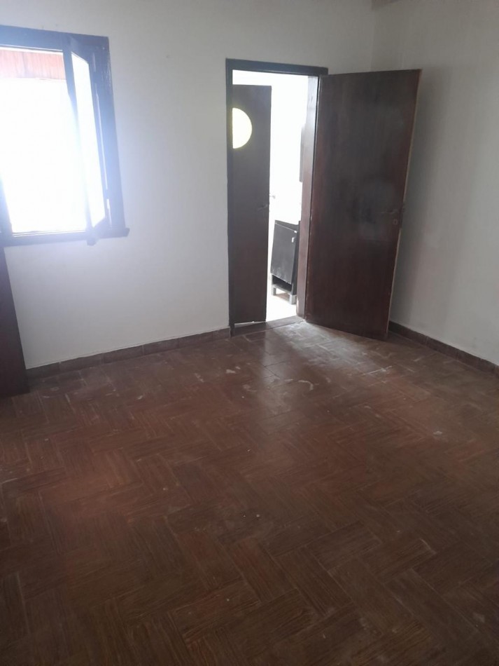 CASA A RECICLAR E1 ZONA EQUIPAMIENTO 