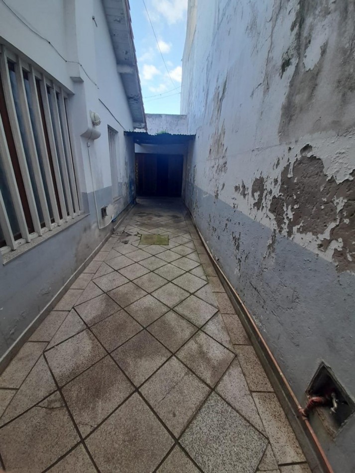 CASA A RECICLAR E1 ZONA EQUIPAMIENTO 