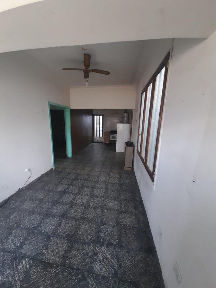 CASA A RECICLAR E1 ZONA EQUIPAMIENTO 