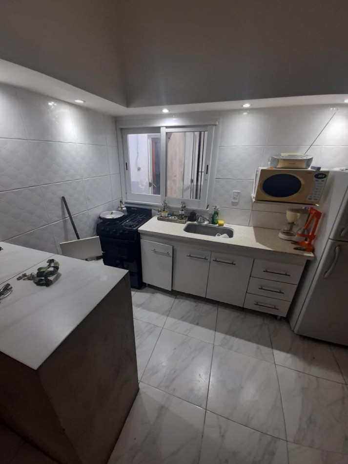 CASA A RECICLAR E1 ZONA EQUIPAMIENTO 