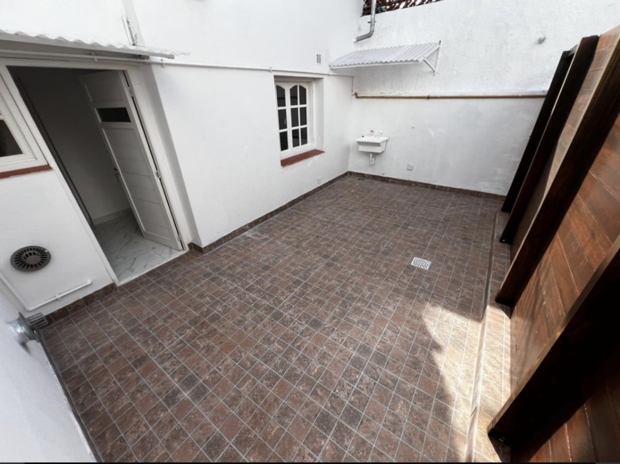 PH dos ambientes con patio, totalmente reciclado