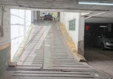 Cochera fija a la venta