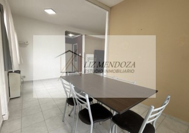 Departamento de dos ambientes con balcon y excelente luminosidad!